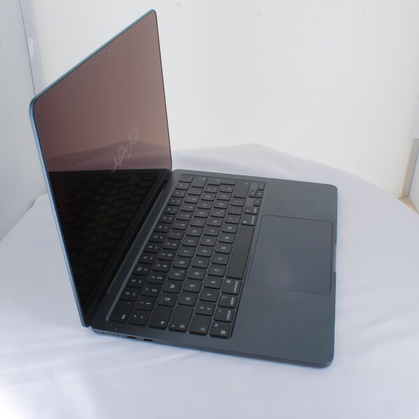 MacBook Air 13" - Apple M3 Chip 8GB Memory 256GB SSD - Integrated 8-core GPU in Midnight