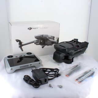 DJI Mavic 3 Classic with DJI RC (Gray)