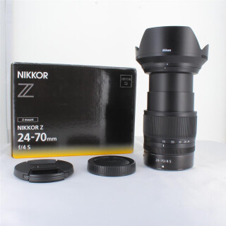 Nikon Z 24-70mm f/4 S
